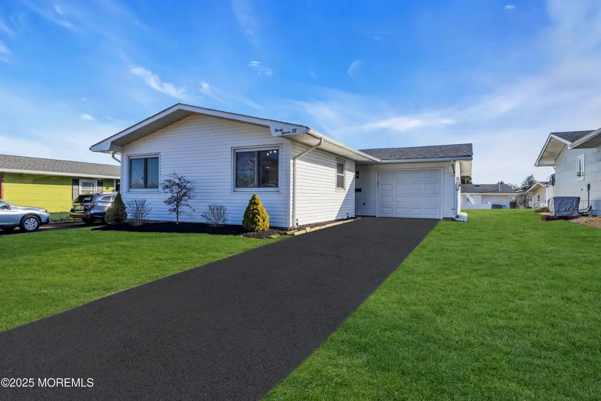 37 Central Boulevard, Brick, NJ 08724 - Image #1