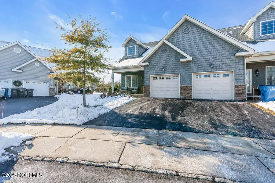 17 Green Tree Circle, Hazlet, NJ 07730 - Image #2