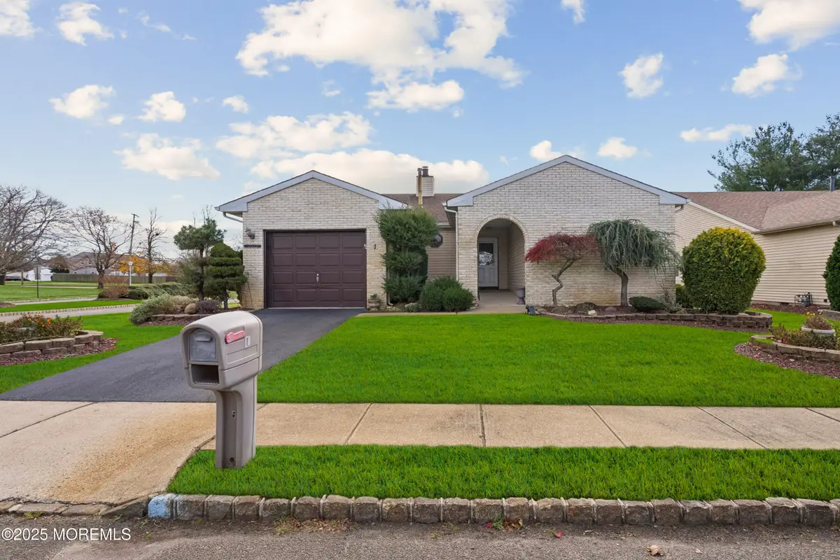 1 Suffolk Way, Marlboro, NJ 07746 - Image #1