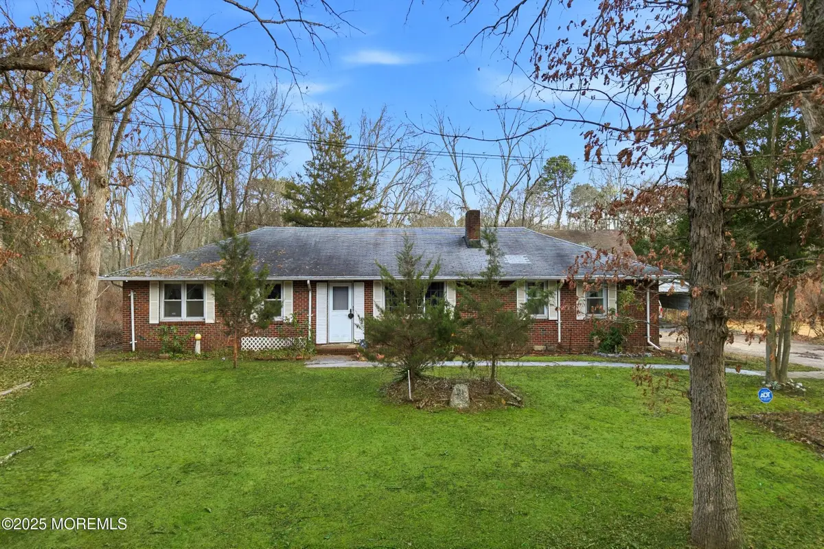 21 Pine Street, Old Bridge, NJ 08857 - Image #1