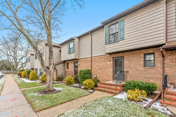 103 Pheasant Run, Edison, NJ 08820