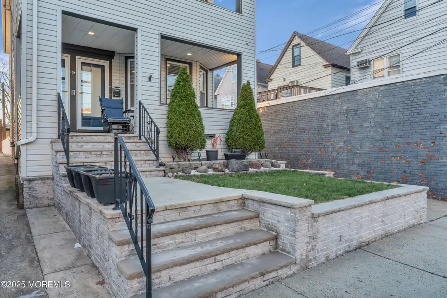 104 16th Street, Bayonne, NJ 07002 - Image #3