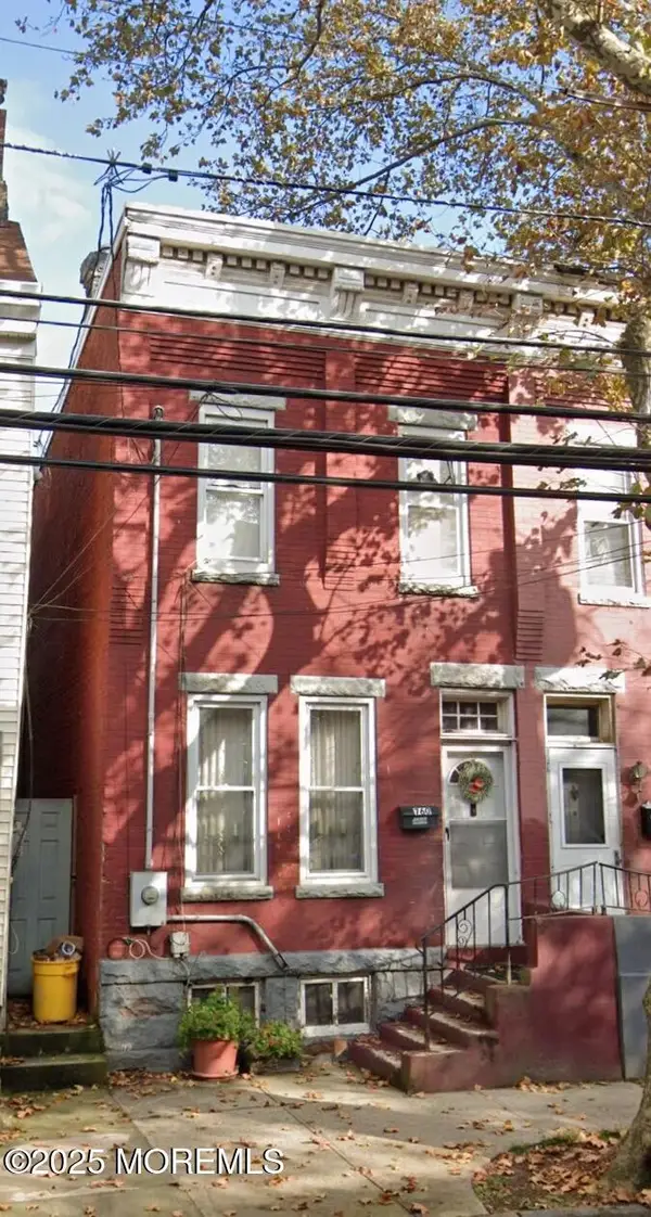 760 Centre Street, Trenton, NJ 08611