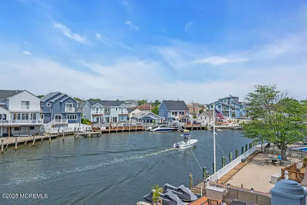 3158 Windsor Avenue, Toms River, NJ 08753