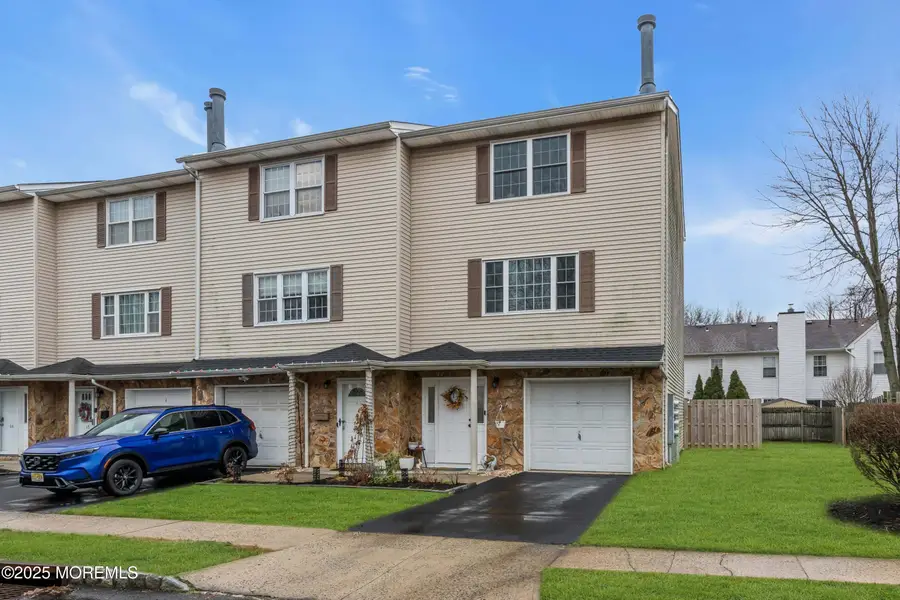 13 Dutch Lane, Hazlet, NJ 07730 - Image #2