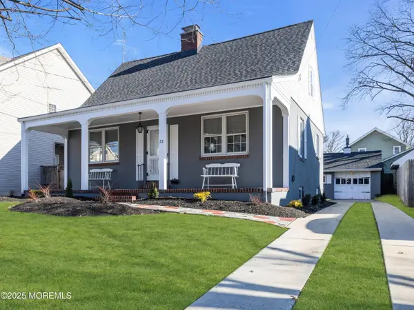 72 Kempson Place, Metuchen, NJ 08840