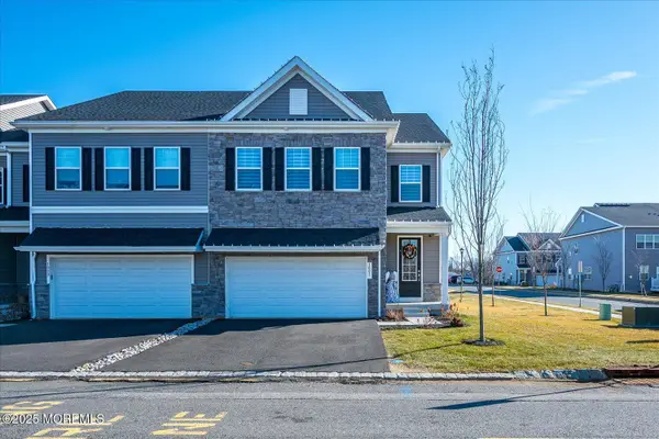 1001 Navigator Avenue, Marlboro, NJ 07746