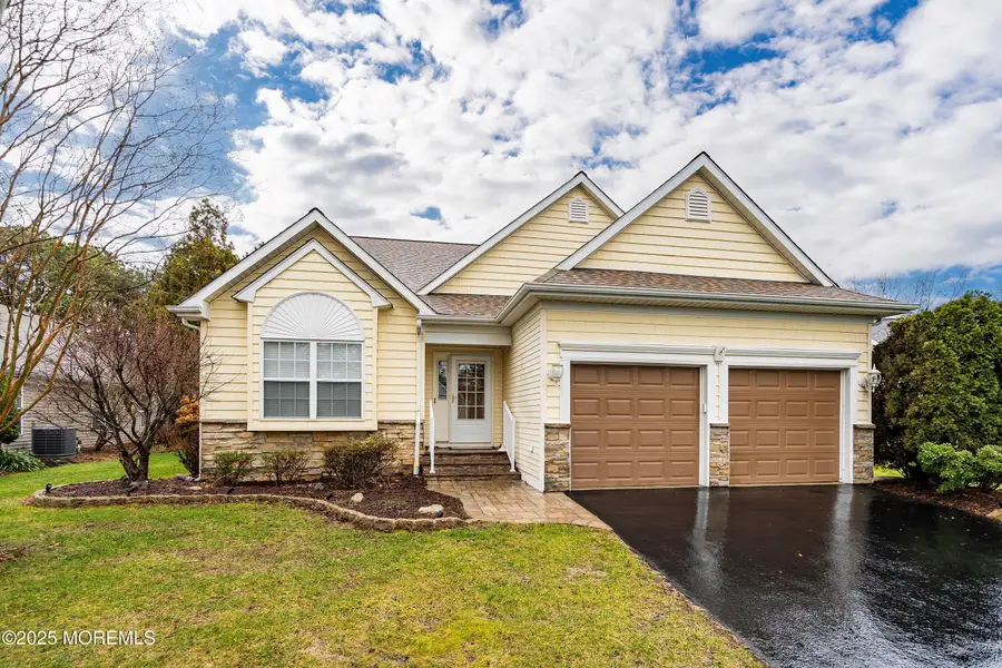 9 Rosewood Drive, Lakewood, NJ 08701 - Image #2