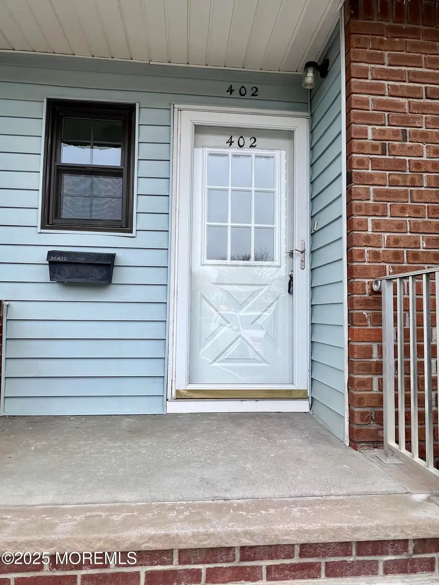 402 Windsor Court, Hillsborough, NJ 08844 - Image #2