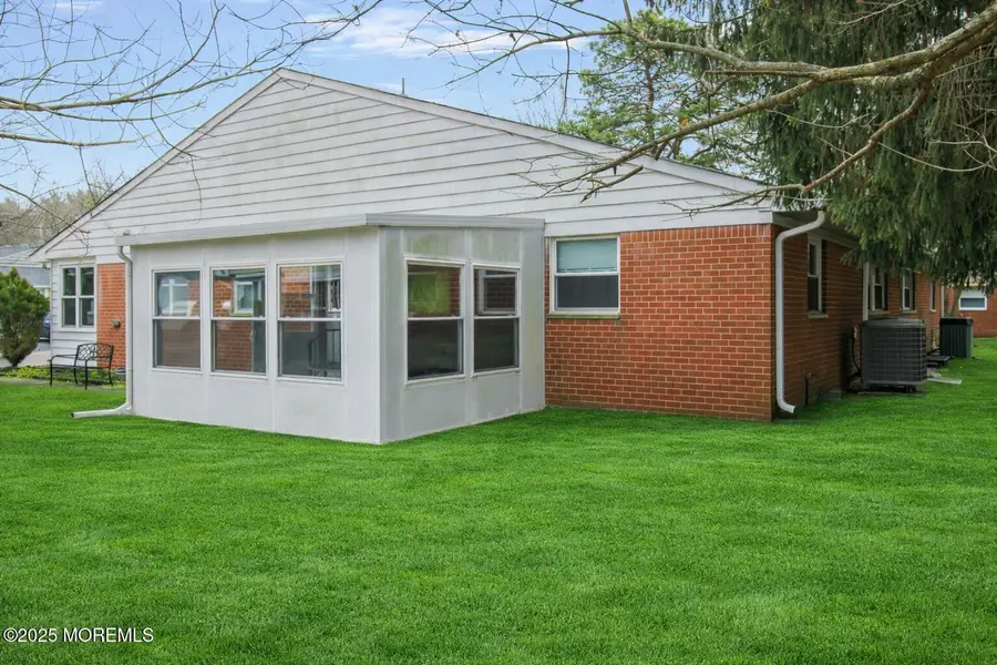 988 B Constitution Boulevard, Whiting, NJ 08759 - Image #3