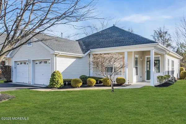 12 Quicksilver Court, Lakewood, NJ 08701