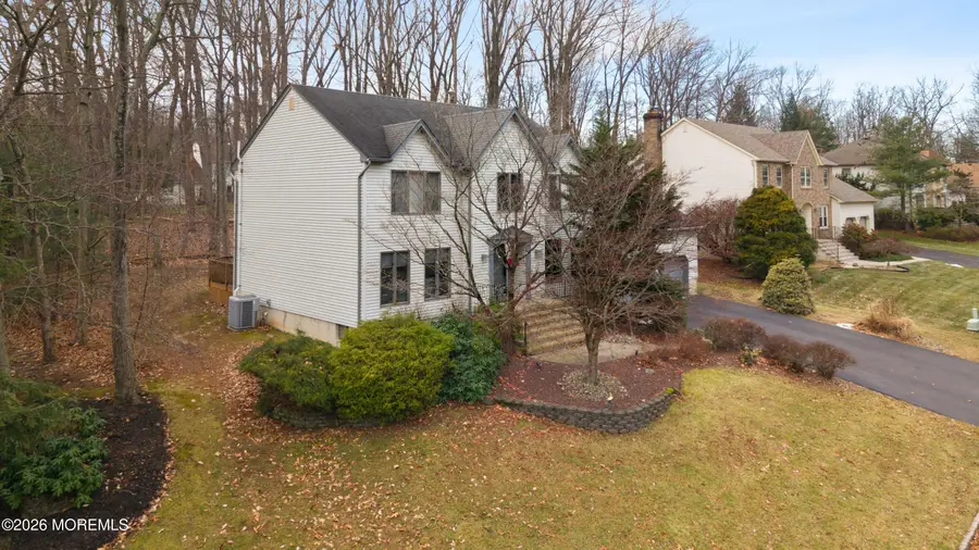 25 Cherokee Road, East Brunswick, NJ 08816 - #3