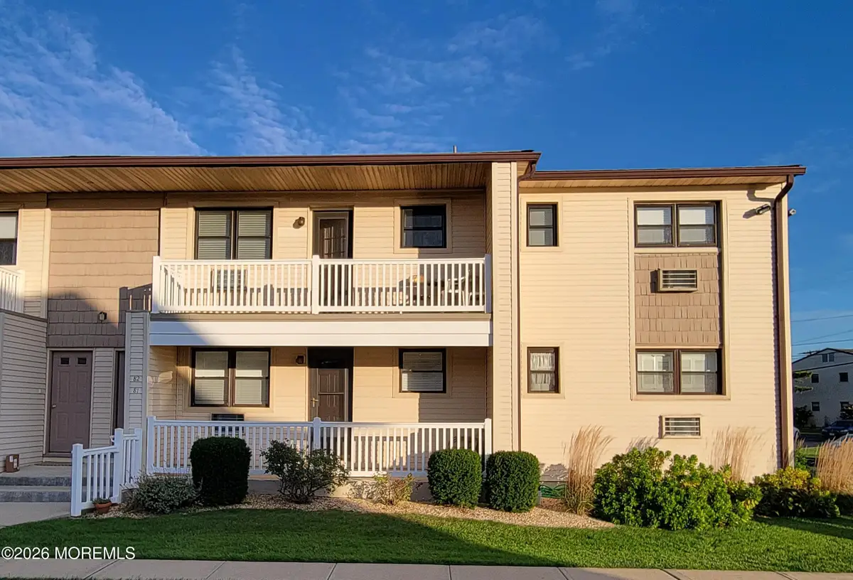 81 Wharfside Drive, Monmouth Beach, NJ 07750 - Image #1