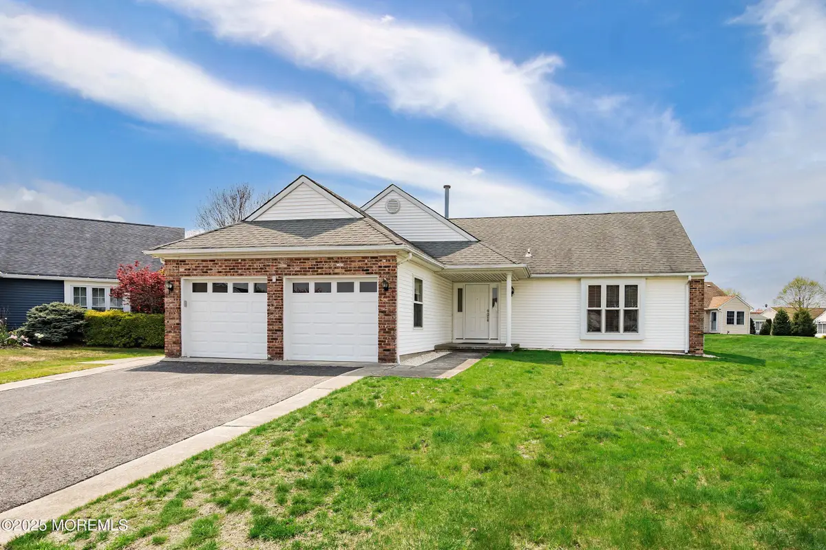 4 Otley Court, Toms River, NJ 08757 - Image #1
