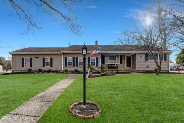 2 Robert Place, Ocean Twp, NJ 07712