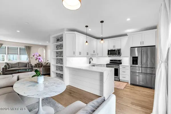 9 Deal Lake Court, Asbury Park, NJ 07712