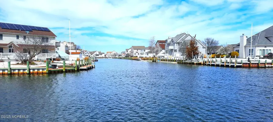 986 Capstan Drive, Forked River, NJ 08731 - Image #2