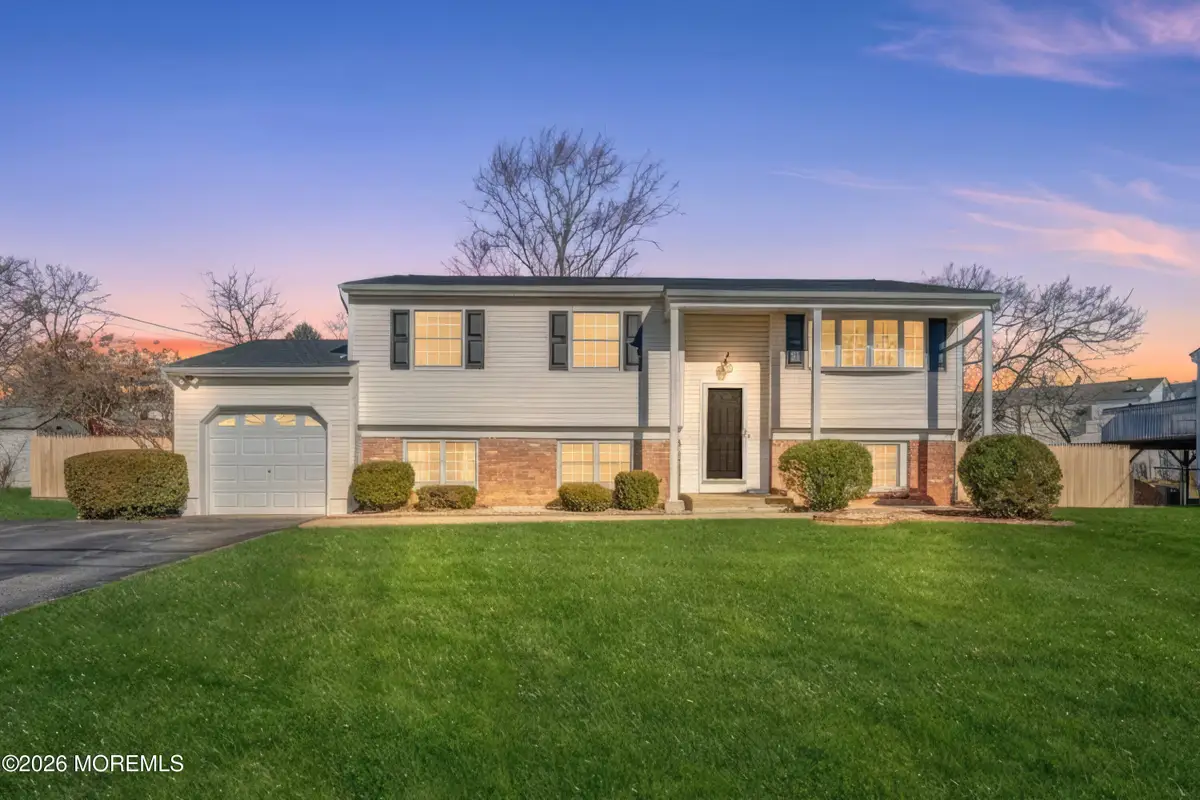 360 Colonial Drive, Toms River, NJ 08753 - Image #1
