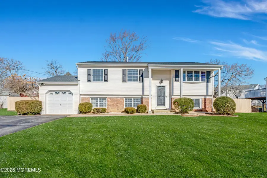 360 Colonial Drive, Toms River, NJ 08753 - Image #2