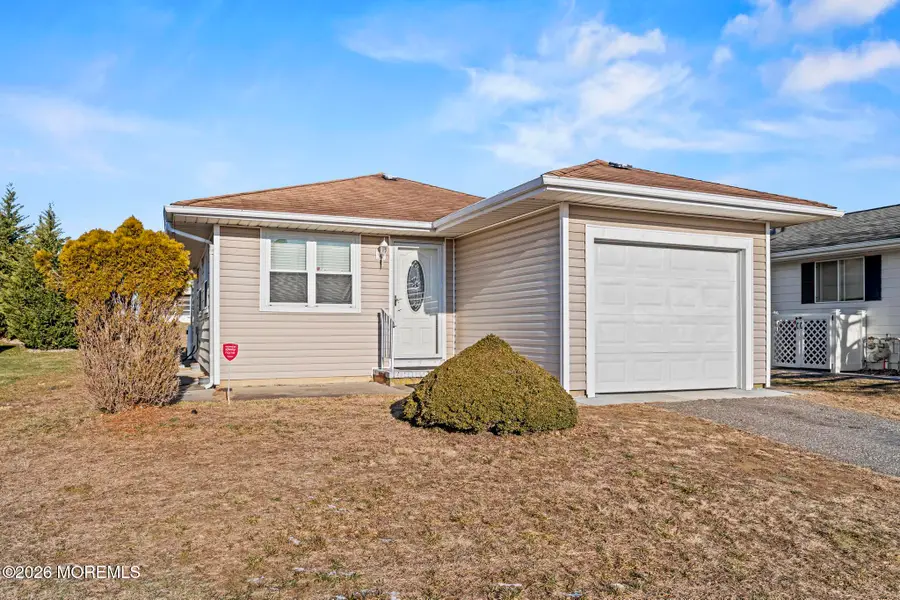 40 Pirogue Street, Toms River, NJ 08757 - Image #2