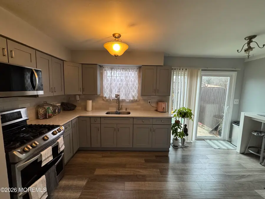 112 Greenwood Loop Road, Brick, NJ 08723 - Image #2