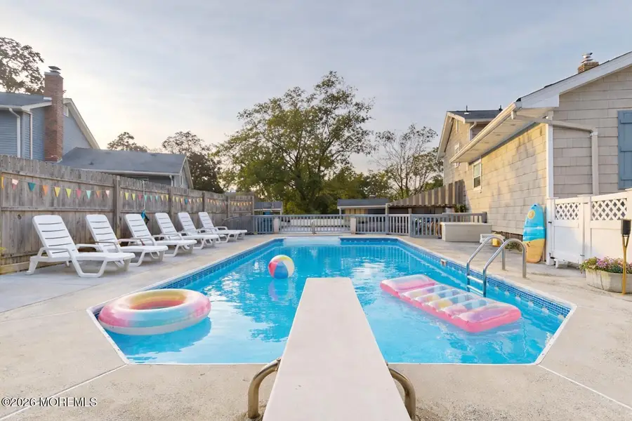 35 Redwood Drive, Toms River, NJ 08753 - Image #3