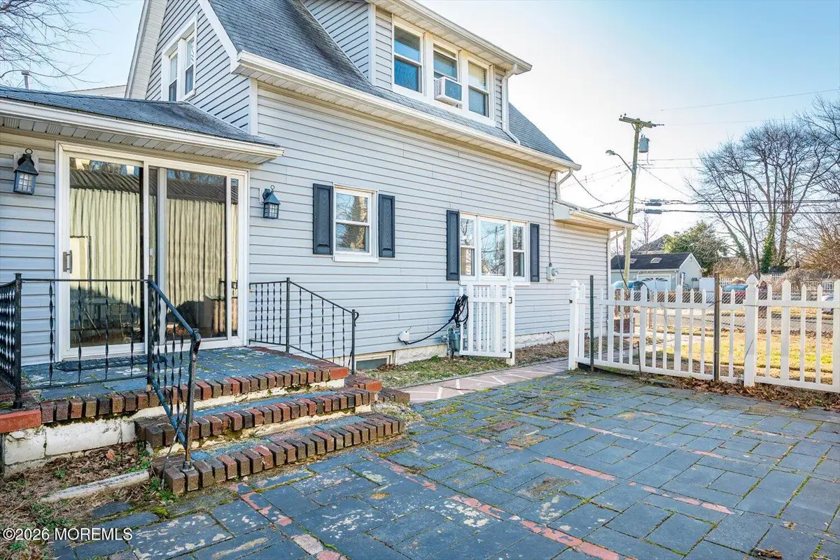 101 Crescent Street, Keansburg, NJ 07734 - Image #1