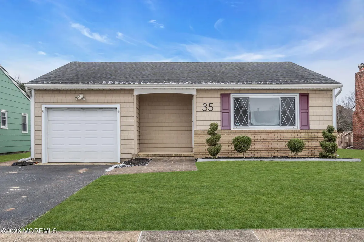 35 Westbrook Drive, Toms River, NJ 08757 - Image #1