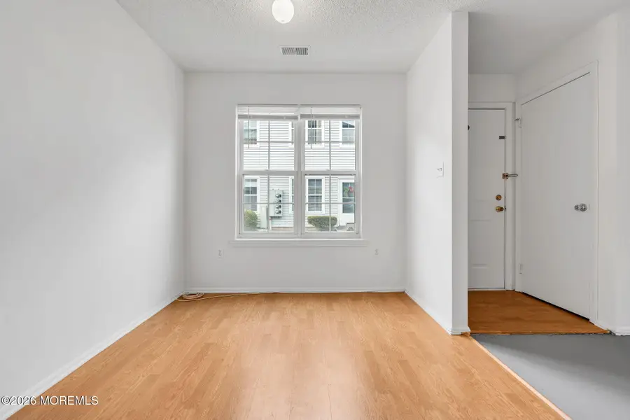 25 Des Moines Court, Tinton Falls, NJ 07712 - Image #3