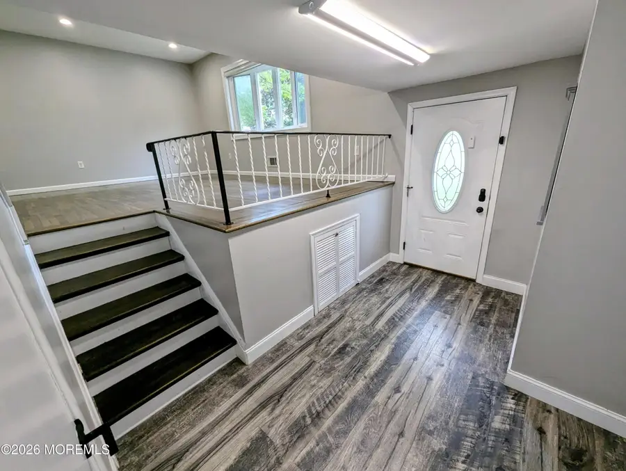 5 Albany Avenue, Jackson, NJ 08527 - Image #2