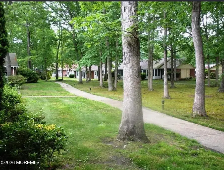 37D Cambridge Court, Lakewood, NJ 08701 - Image #2