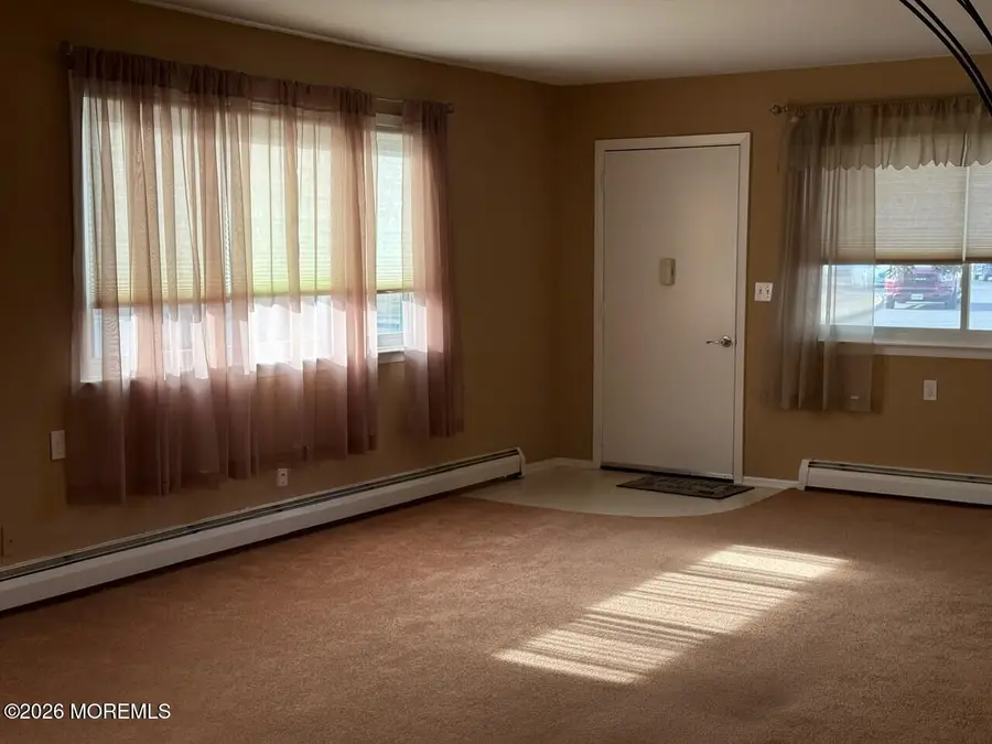 176 Charlotteville Drive, Toms River, NJ 08757 - Image #2