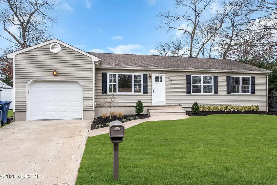 521 Beach Avenue, Beachwood, NJ 08722 - Image #2