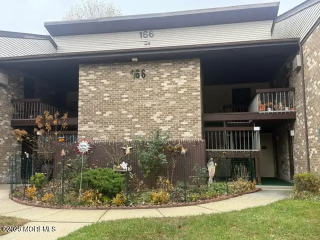 166 Cross Slope Court #H, Manalapan Township, NJ 07726 - Image #1