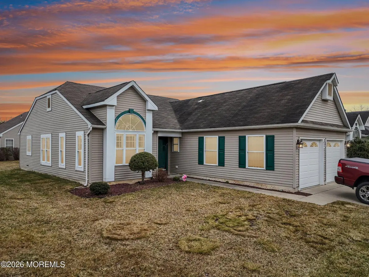 25 Avon Drive, Jackson, NJ 08527 - Image #1