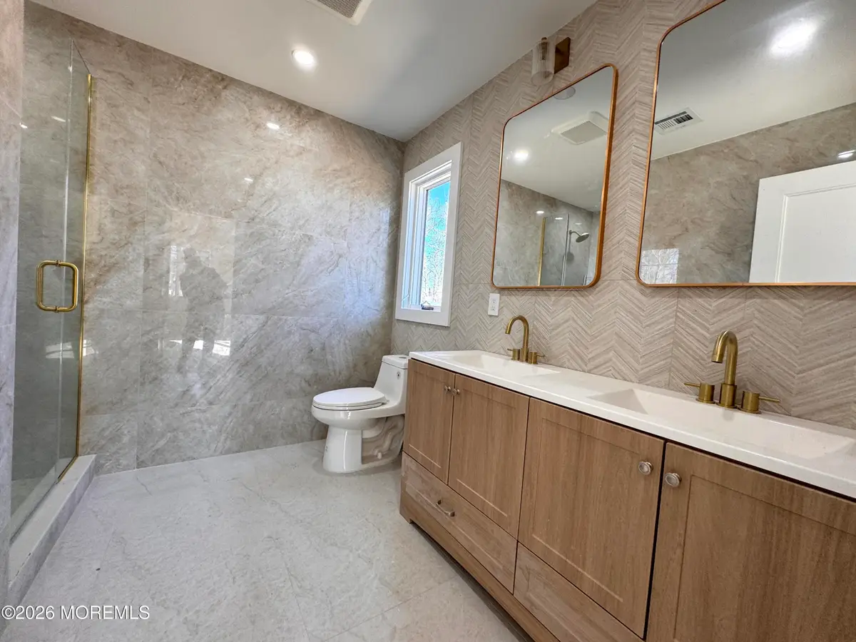 7 Whalepond Road, Oakhurst, NJ 07755 - Image #1
