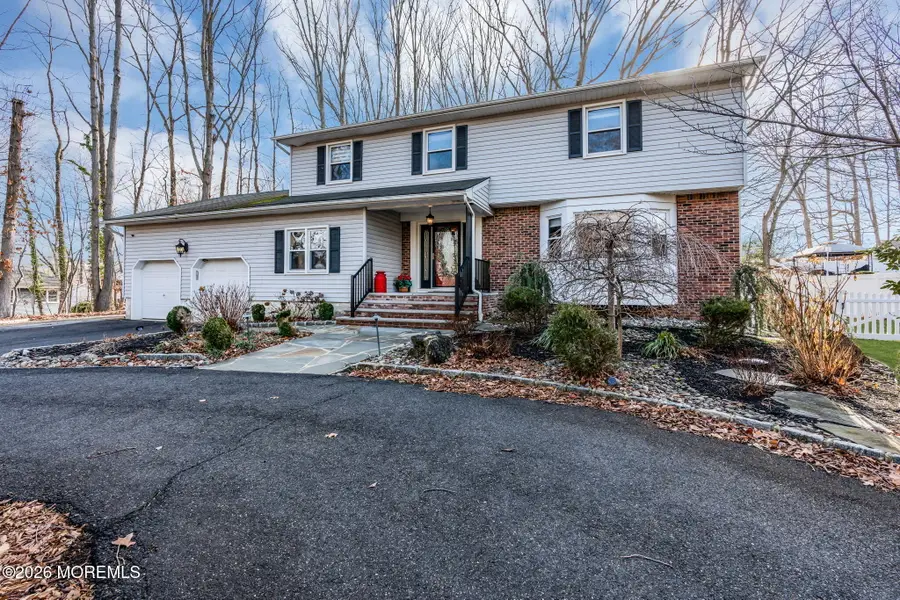 341 Gordons Corner Road, Manalapan Township, NJ 07726 - Image #3