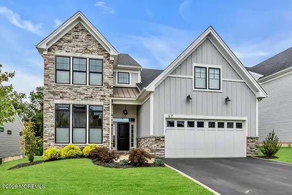 67 Sofia Drive, Manalapan, NJ 07726