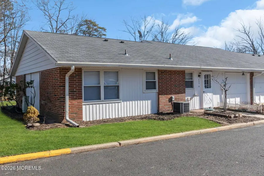 493 Portsmouth Drive #D, Lakewood, NJ 08701 - Image #2