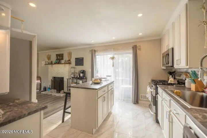 786 Nebraska Avenue, Toms River, NJ 08753 - Image #3