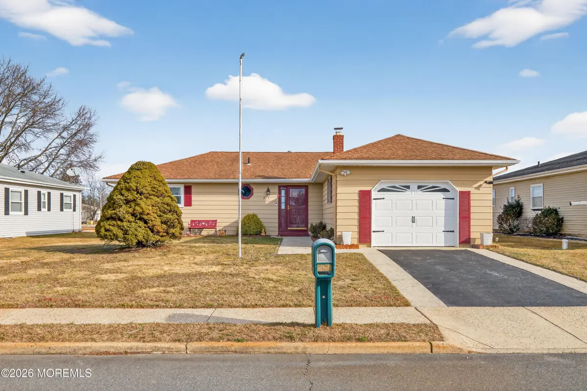 211 Bonaire Drive, Toms River, NJ 08757 - Image #1