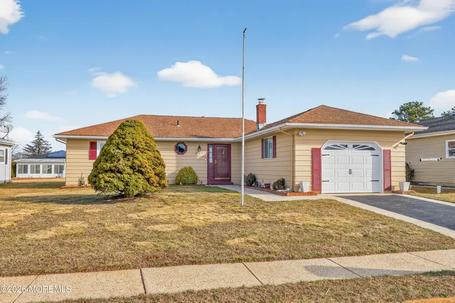 211 Bonaire Drive, Toms River, NJ 08757 - Image #3