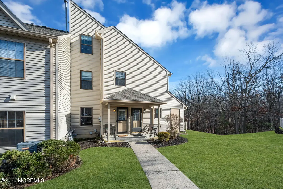 310 Larkspur Lane, Jackson, NJ 08527 - Image #1