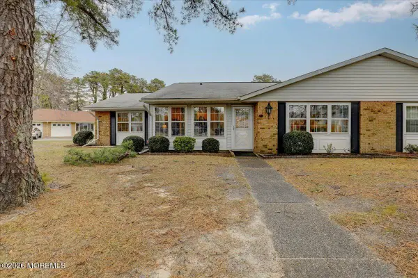 64A Cambridge Circle, Manchester, NJ 08759