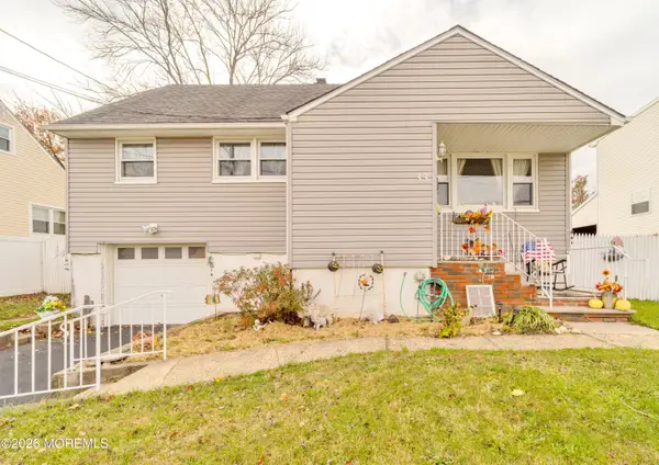 33 Menlo Avenue, Metuchen, NJ 08840