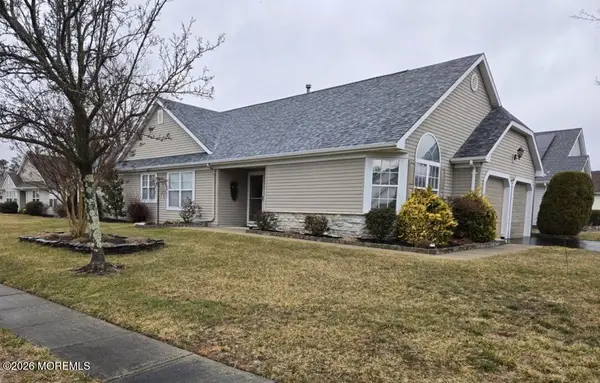 3276 Springer Lane, Toms River, NJ 08755