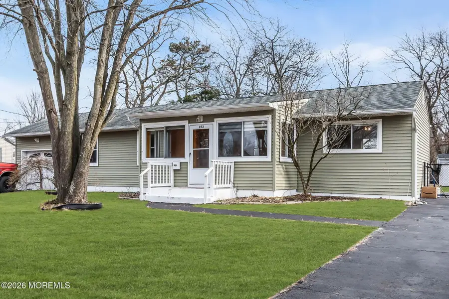 252 Ashwood Drive, Brick, NJ 08723 - Image #2