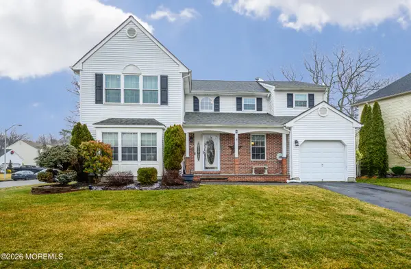 4 Cambridge Drive, Howell, NJ 07731