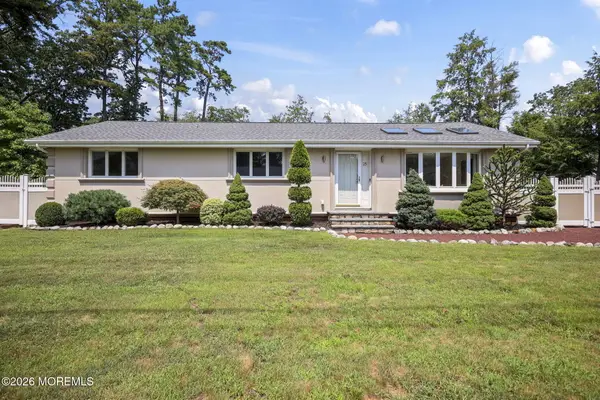 25 Maple Street, Spotswood, NJ 08884