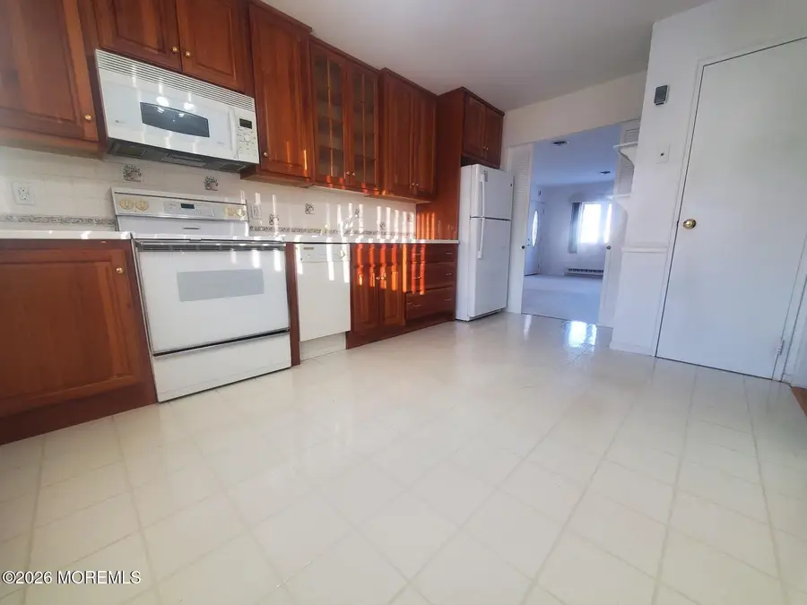 4 Wyoming Avenue #b, Whiting, NJ 08759 - #3